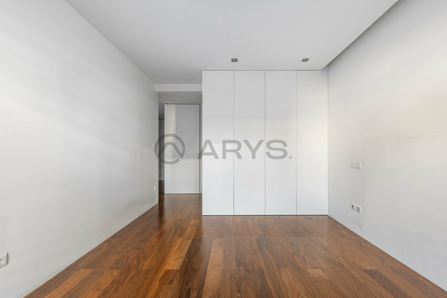 Apartamento T2 + 1